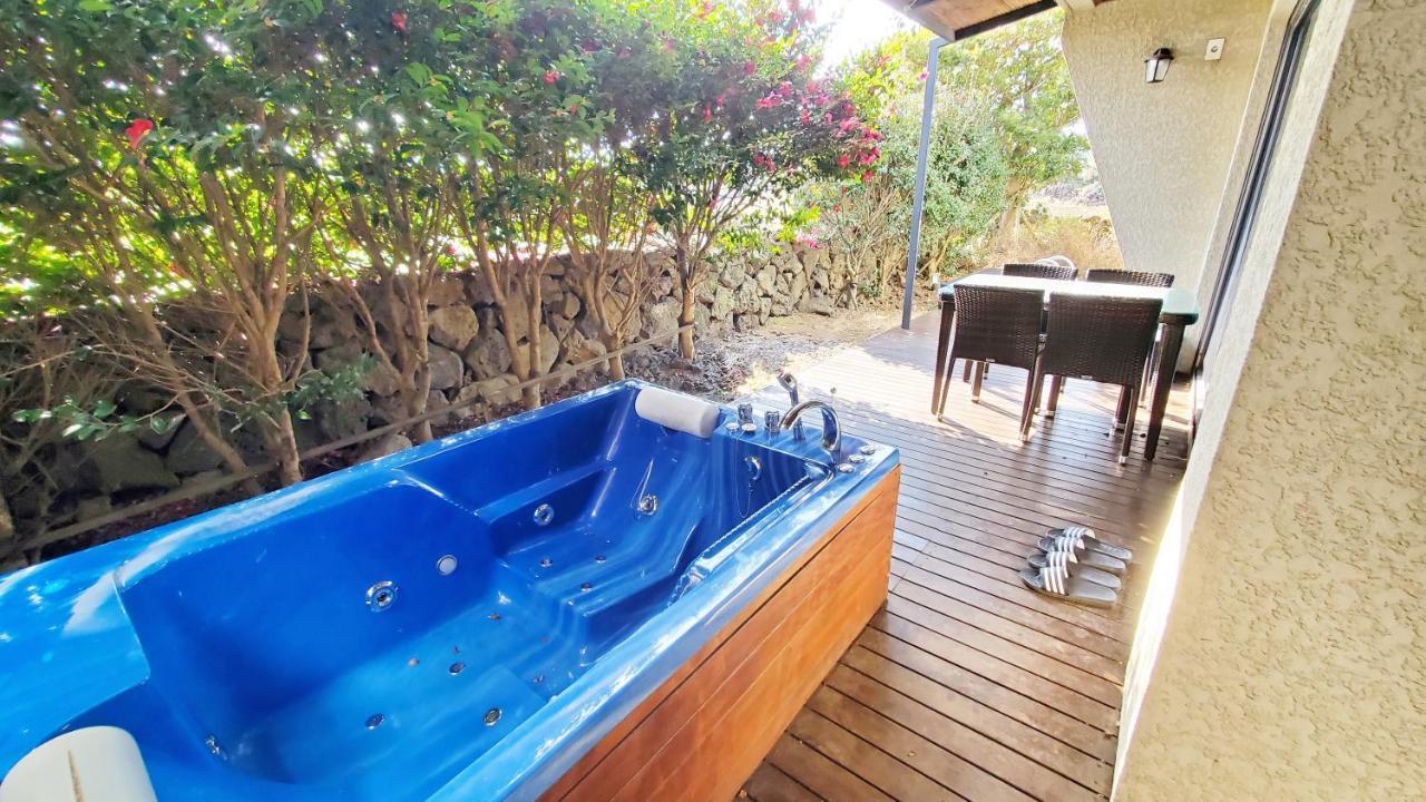 Marvillrick Spa&Poolvilla เมืองเชจู ภายนอก รูปภาพ