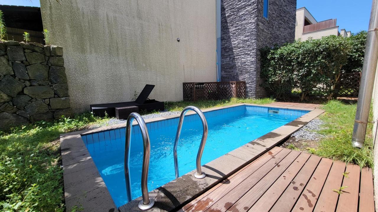 Marvillrick Spa&Poolvilla เมืองเชจู ภายนอก รูปภาพ