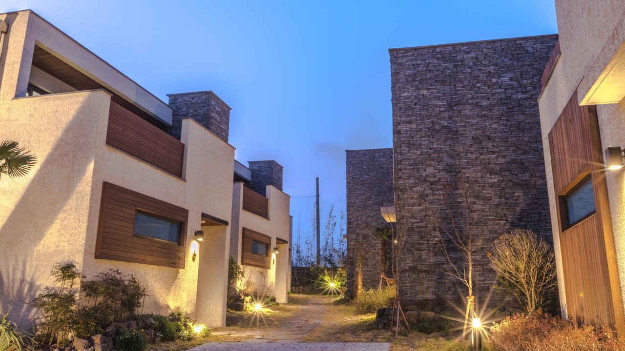 Marvillrick Spa&Poolvilla เมืองเชจู ภายนอก รูปภาพ